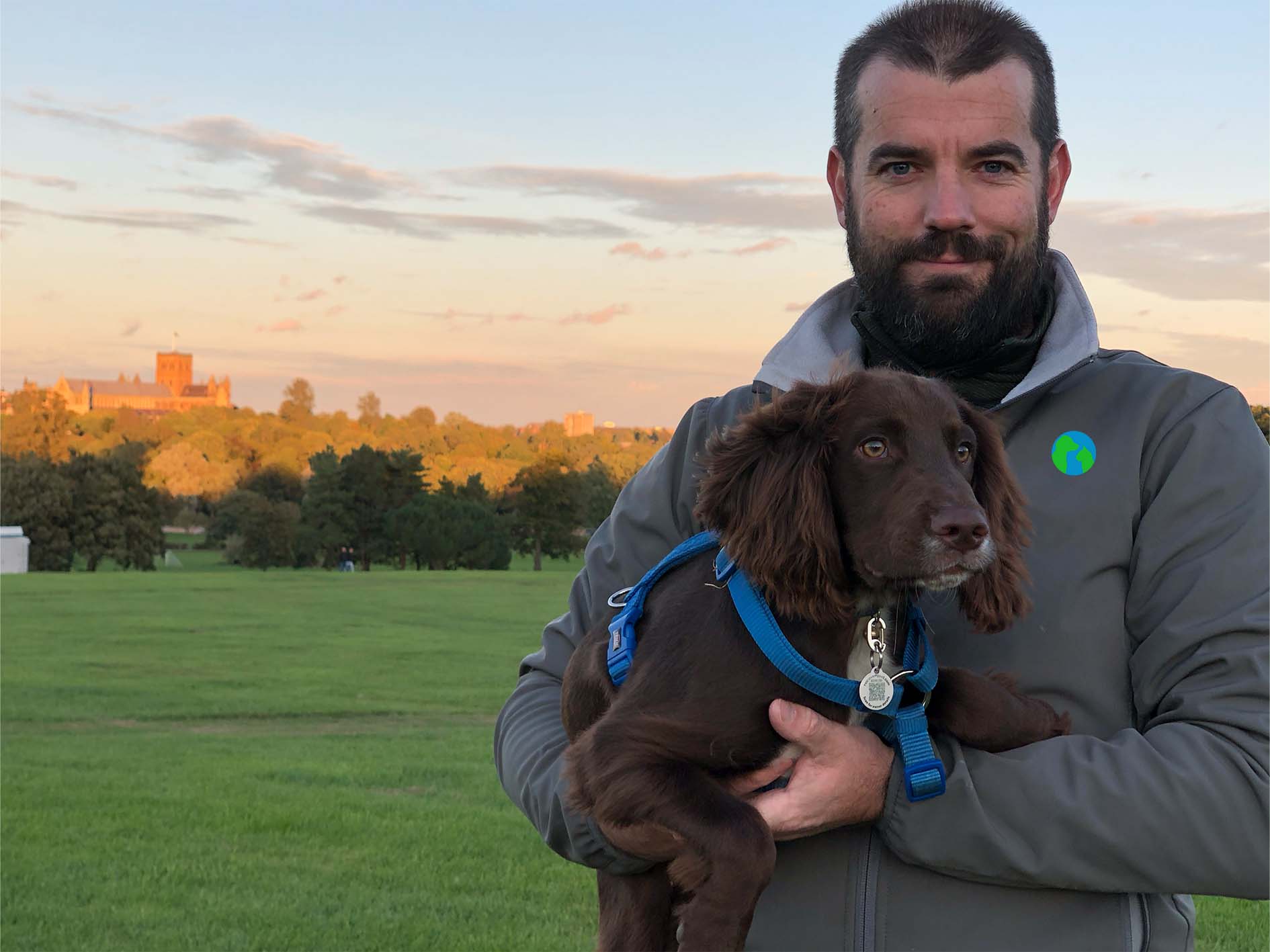 whole pet food Founder Dan with his cocker spaniel Noah, happily fed on the best dog food featuring superfoods from whole